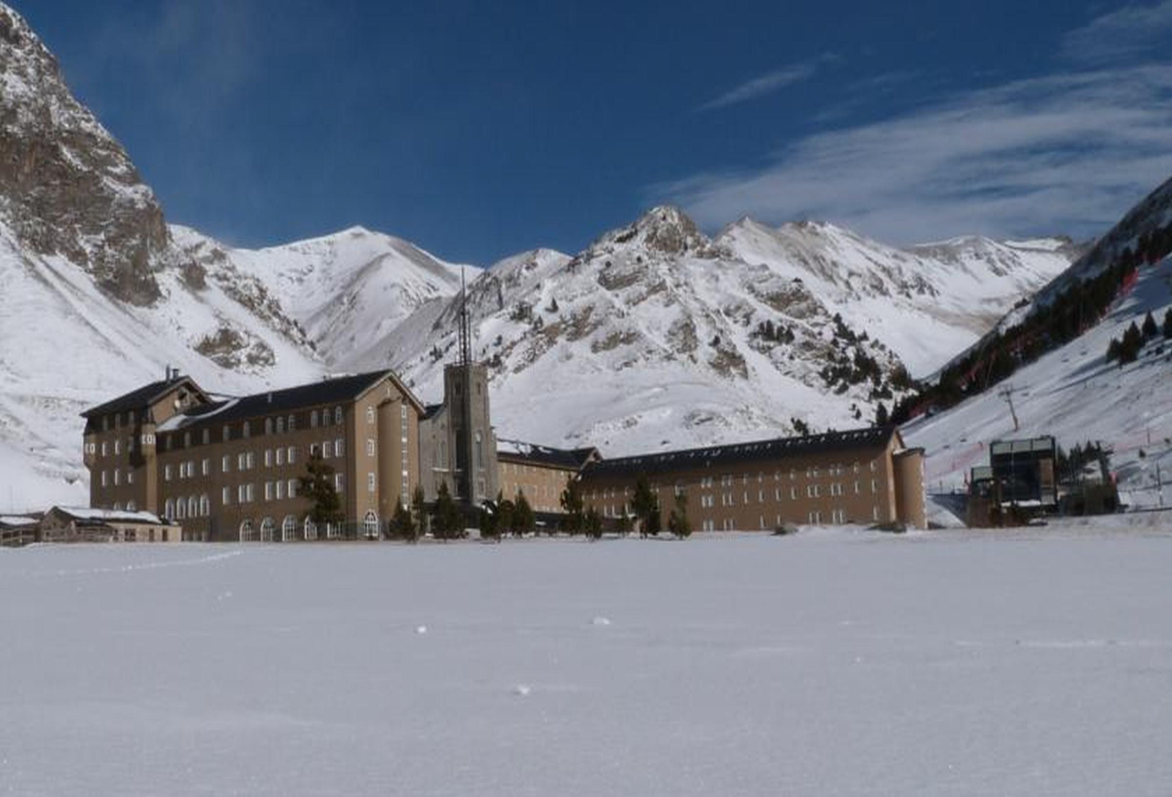 Apartaments Vall De Nuria ケラルブス エクステリア 写真