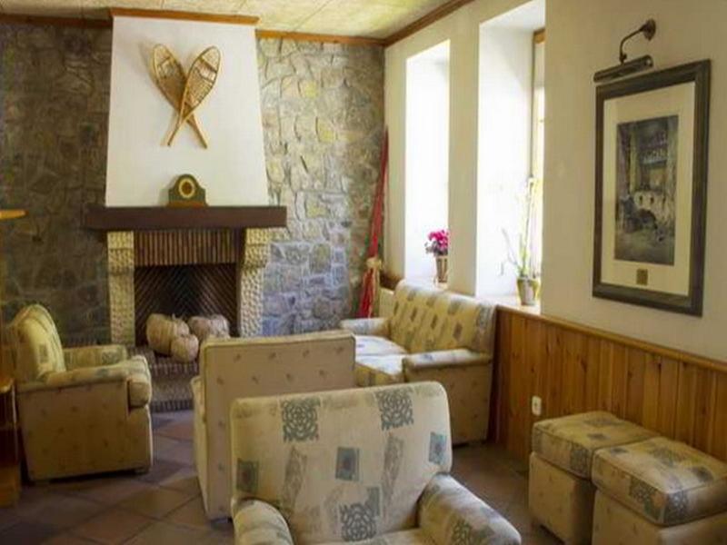 Apartaments Vall De Nuria ケラルブス エクステリア 写真