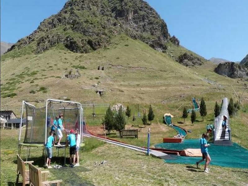 Apartaments Vall De Nuria ケラルブス エクステリア 写真