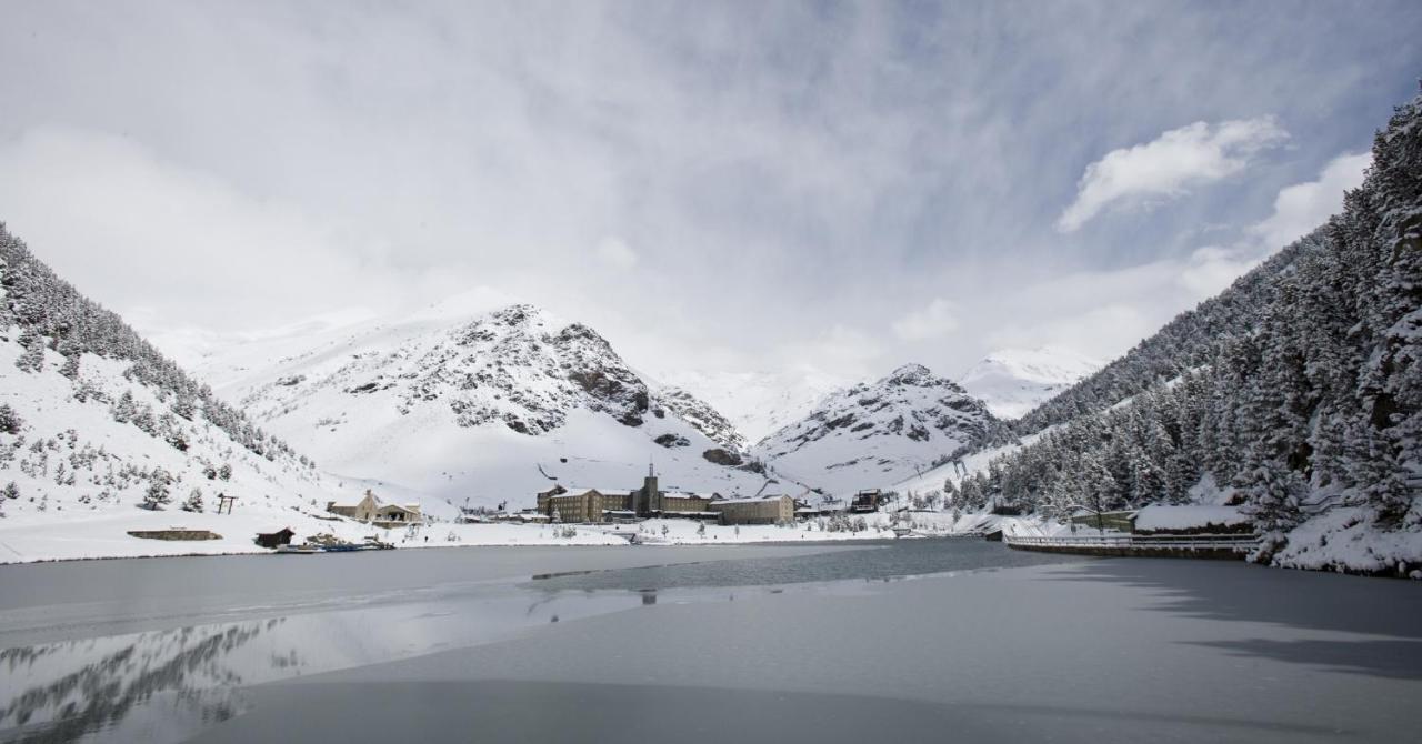 Apartaments Vall De Nuria ケラルブス エクステリア 写真